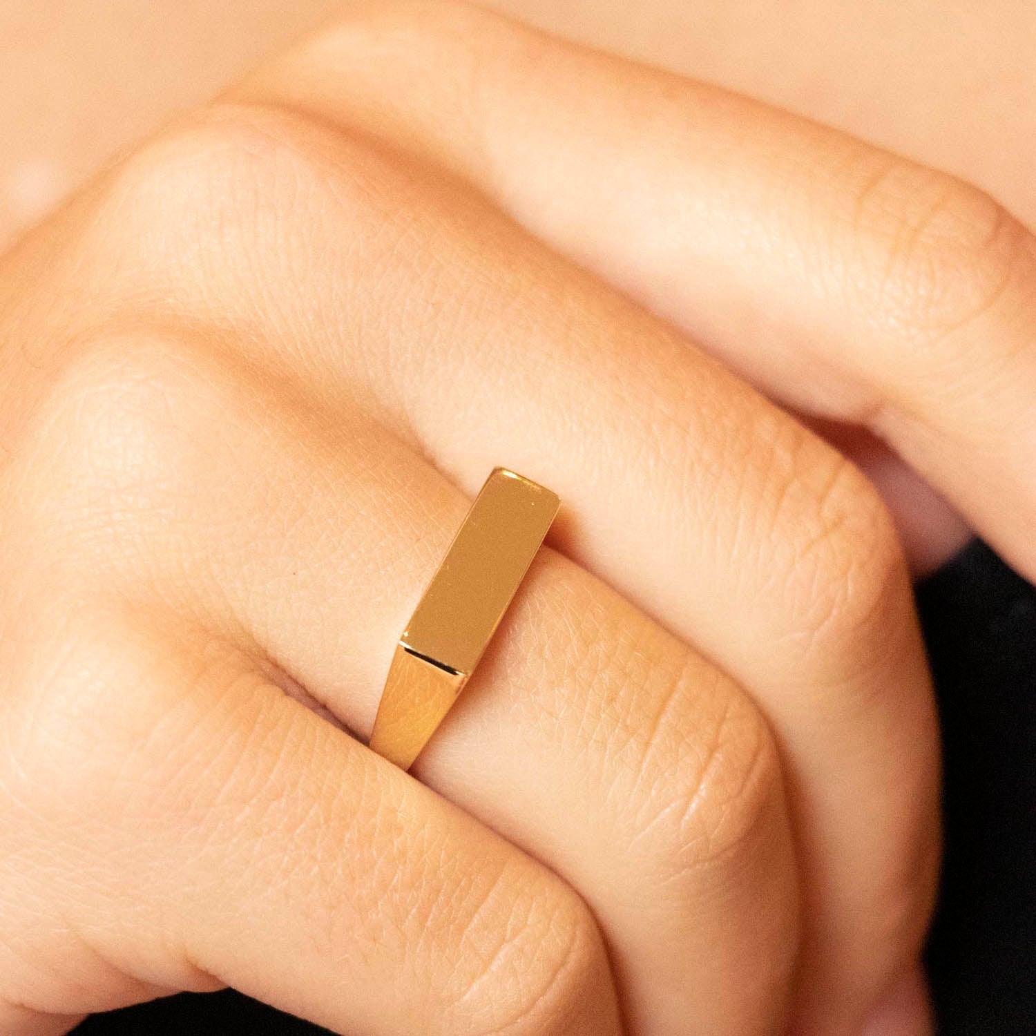 9k ylw gold hlw rect signet ring 1.81.0569-P