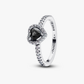 Heart sterling silver ring with black cr 198421C04-52 (High Resolution)