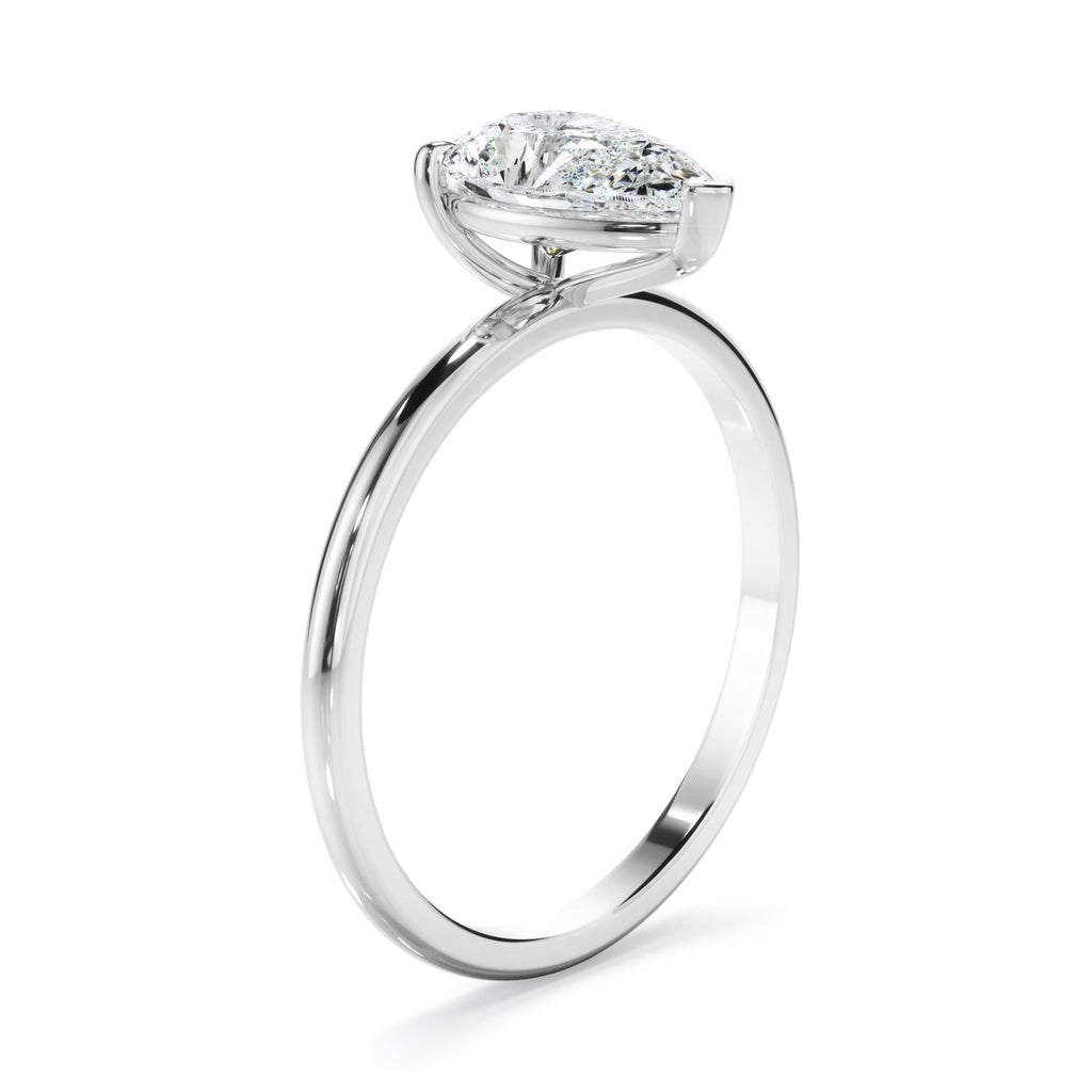 Pear cut diamond solitaire engagement ring - White gold