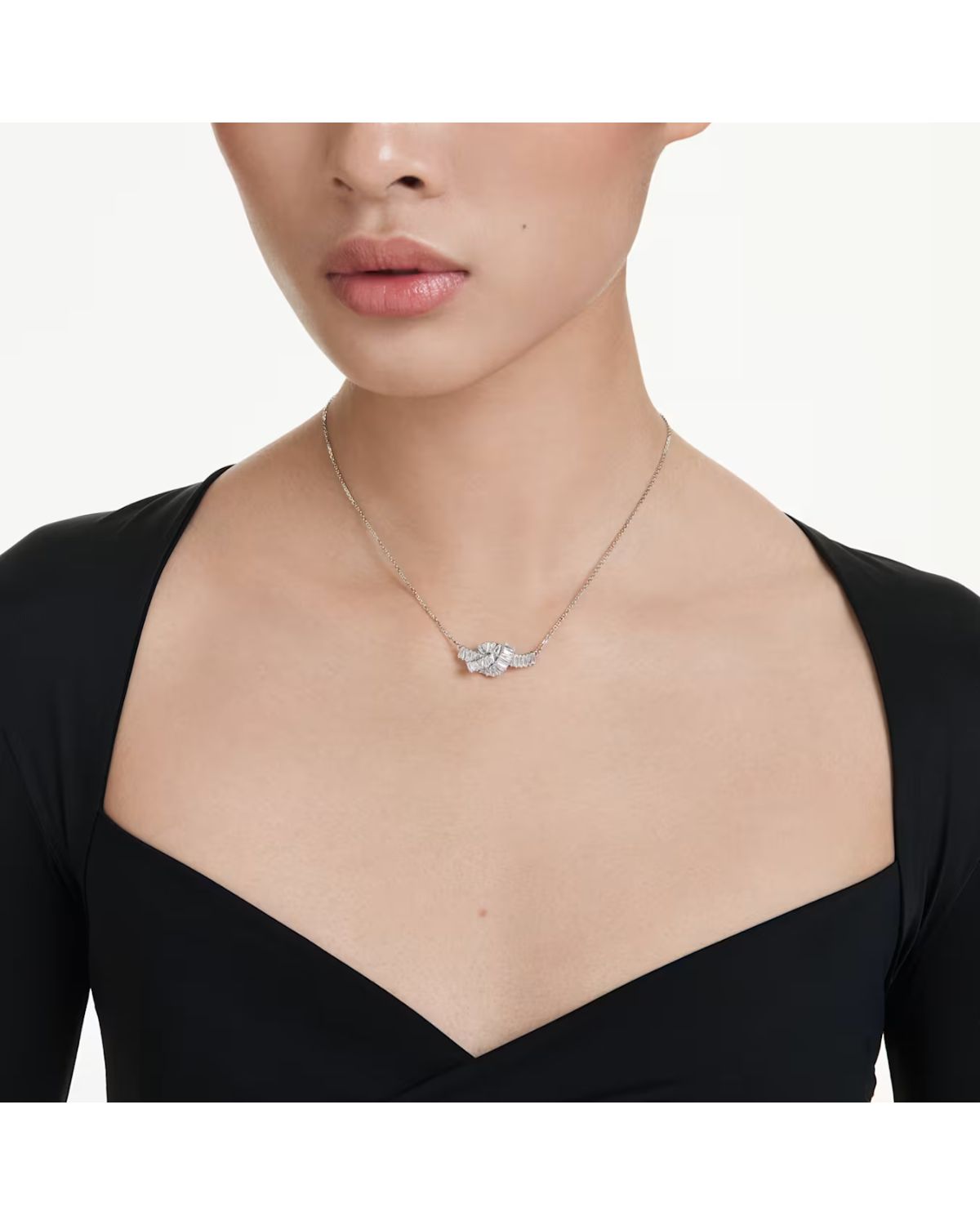 Matrix pendant Baguette cut, Knot, White, Rhodium plated 5728553