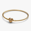14k Gold-plated bangle with heart clasp and clear cubic zirconia 563401C01-21 (High Resolution)