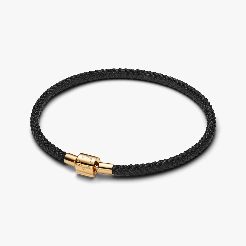 14k gold-plated bracelet with shimmering black cor (High Resolution)