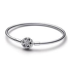 Sterling silver bangle with snowflake cl 592286C01-19