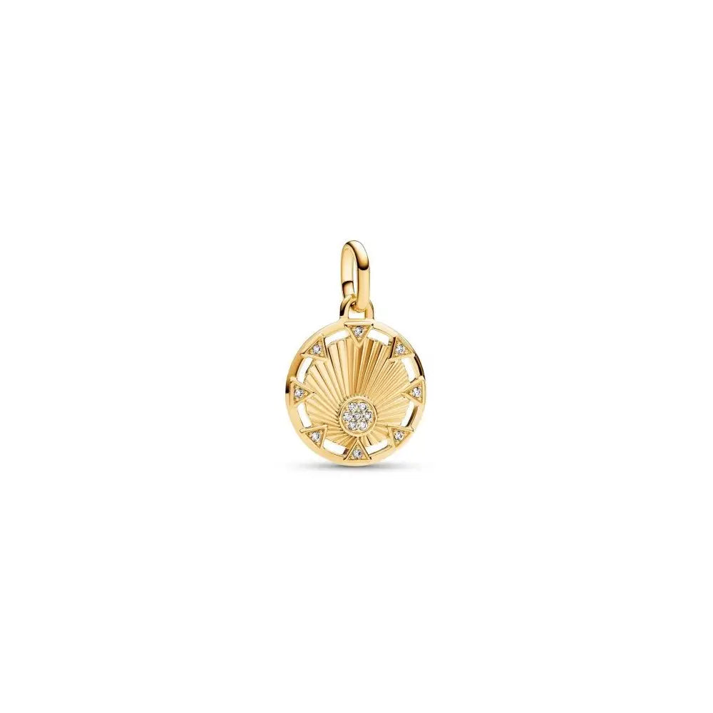 Sun rays charm (High Resolution)