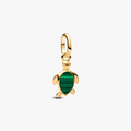Turtle 14k gold-plated mini dangle with imitation malachite 763823C01 (High Resolution)