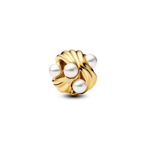 14k gold-plated charm with white lacquer 763915C01 (High Resolution)