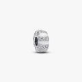 Sterling silver clip with clear cubic zirconia, shimmering white enamel and silicone grip 793785C01 (High Resolution)