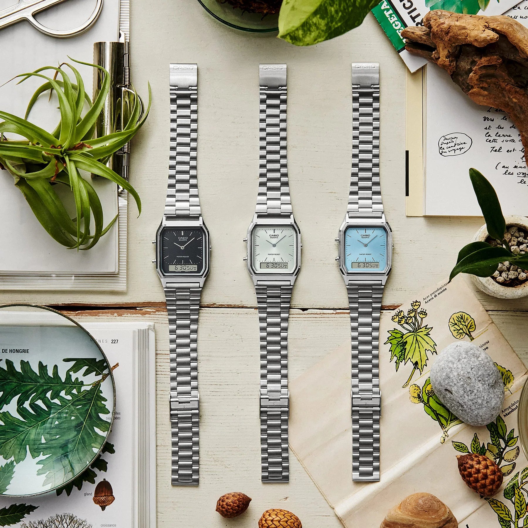 CASIO Analogue-digital watch AQ230A-1D