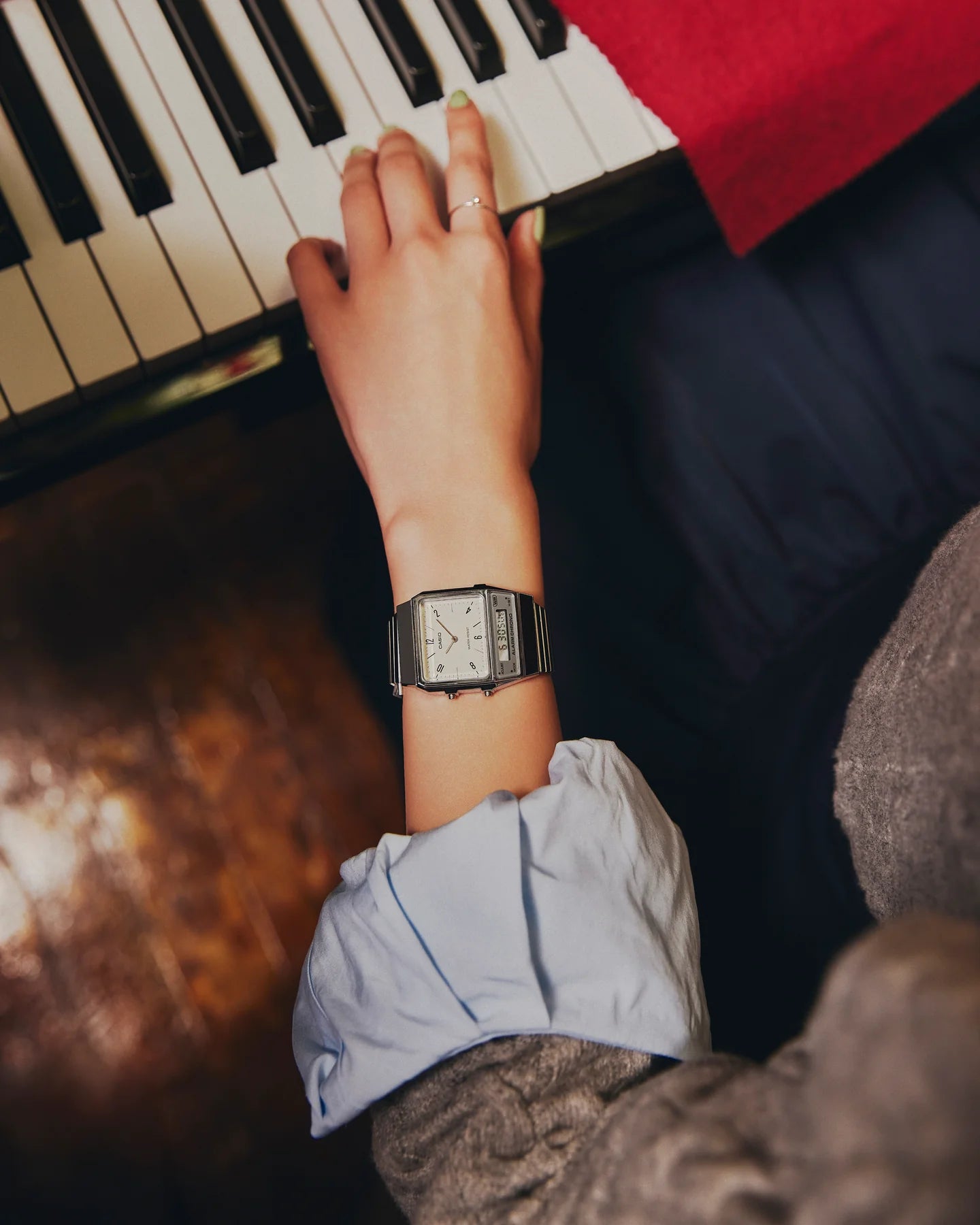 Casio Duo Retro Colour, Cream Face, S/Steel AQ800E-7A2