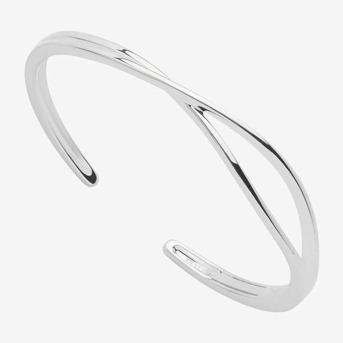 Amara Hinged Cuff B7432