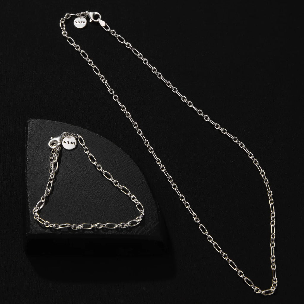 Daybreak Bracelet Silver oval link B7605