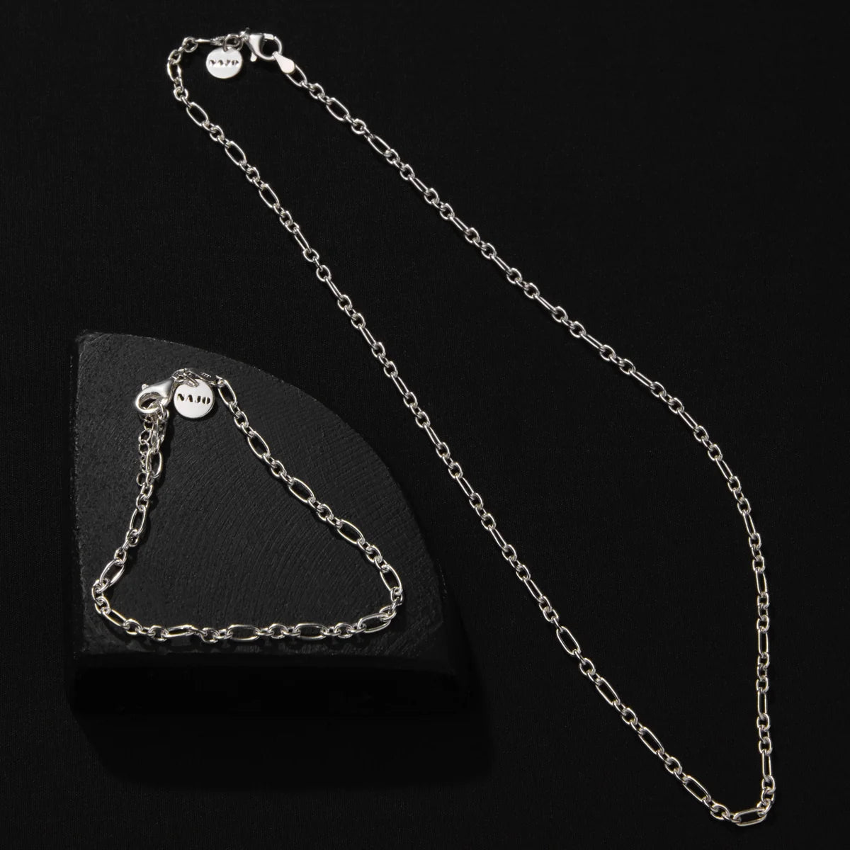 Daybreak Bracelet Silver oval link B7605