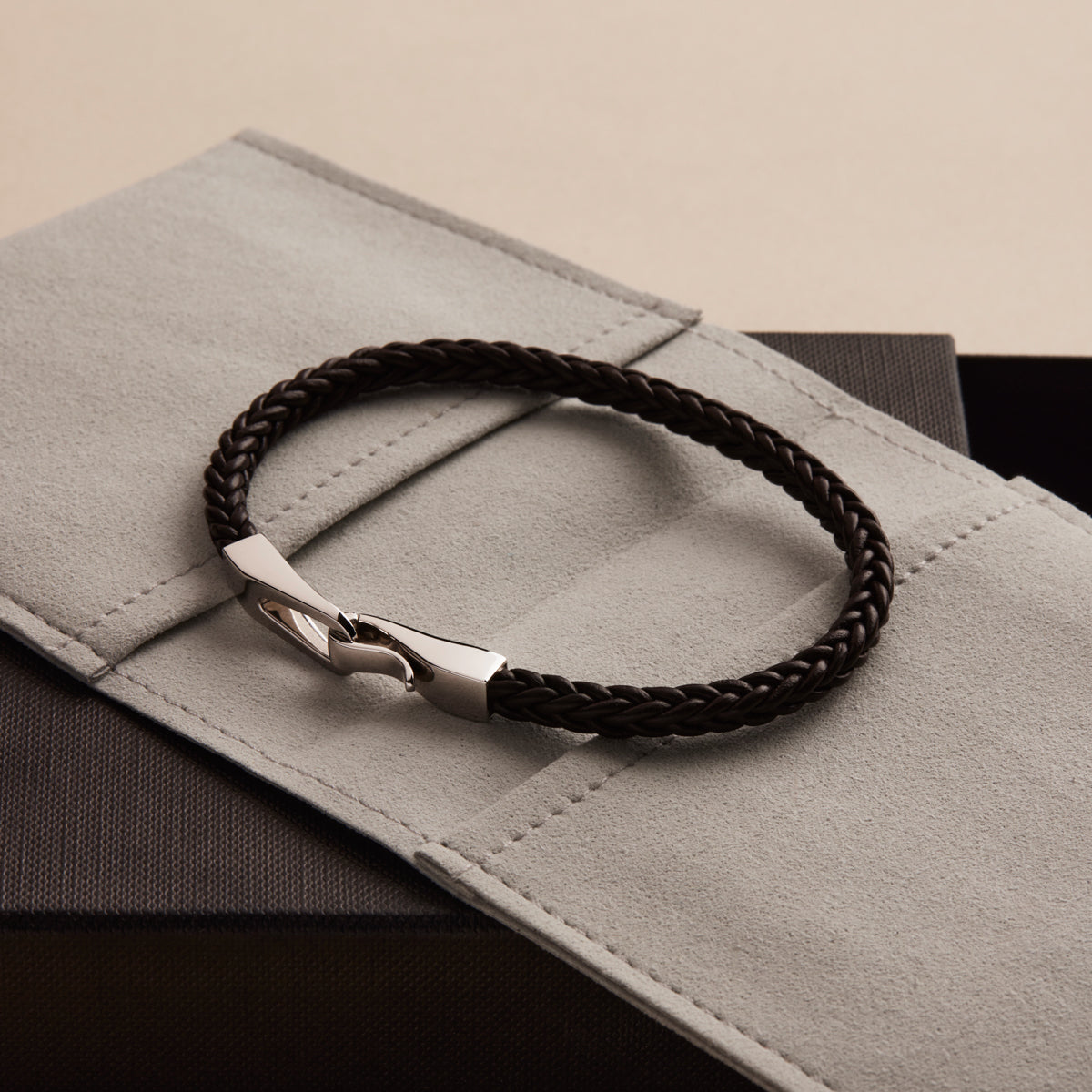 NAJO Helix Mens Black Bracelet (21cm) B9000