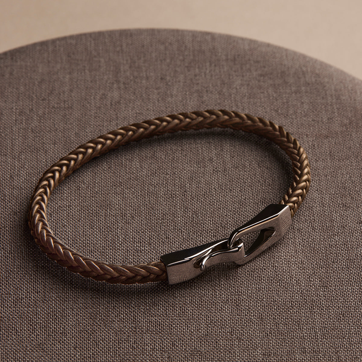 Helix Mens Tan Bracelet (21cm) B9001