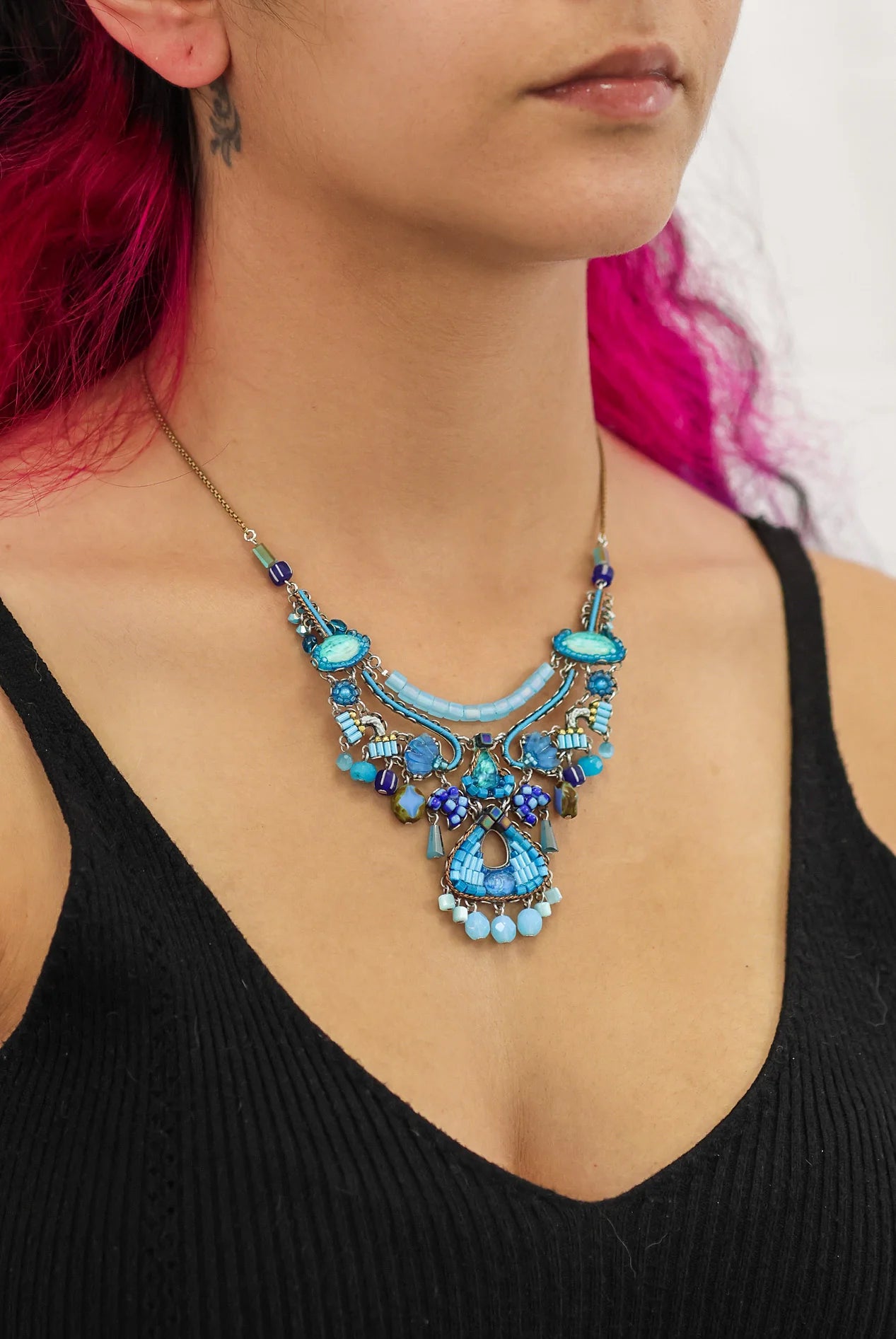 Blue Bayou Set, Blue Beaded Necklace, Daylight C3628