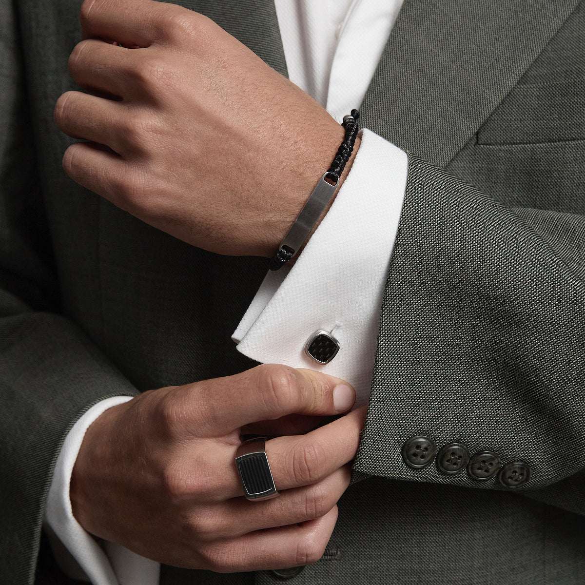 The Aviator Carbon Fibre and Steel Cufflinks CU9004