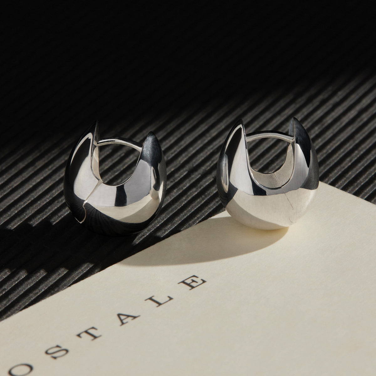 NAJO Mode Huggie Earring E5530
