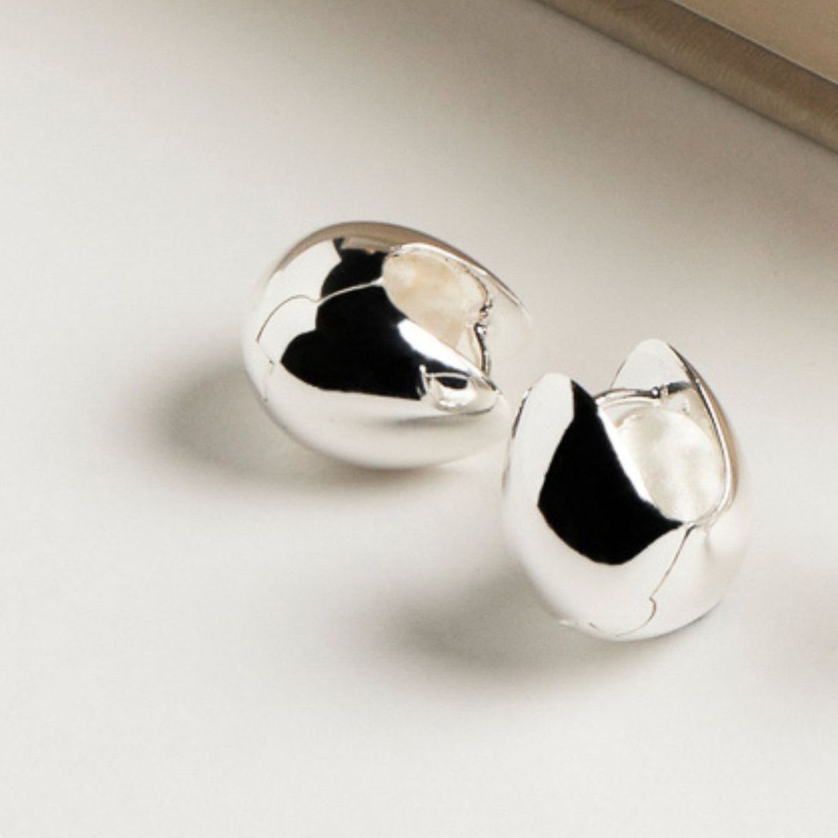 NAJO Mode Huggie Earring E5530
