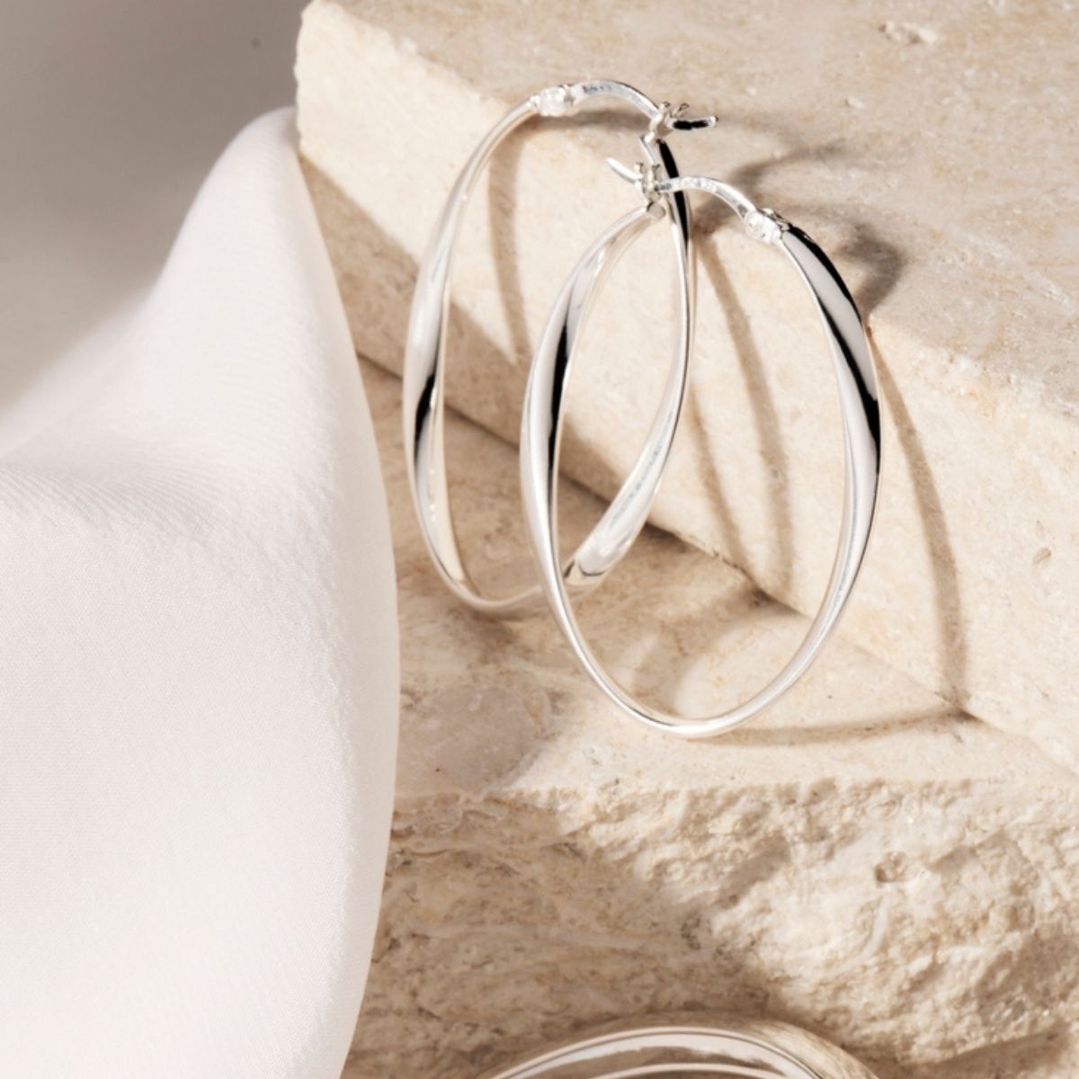 NAJO Cinta Large Hoop Earring Silver E6952