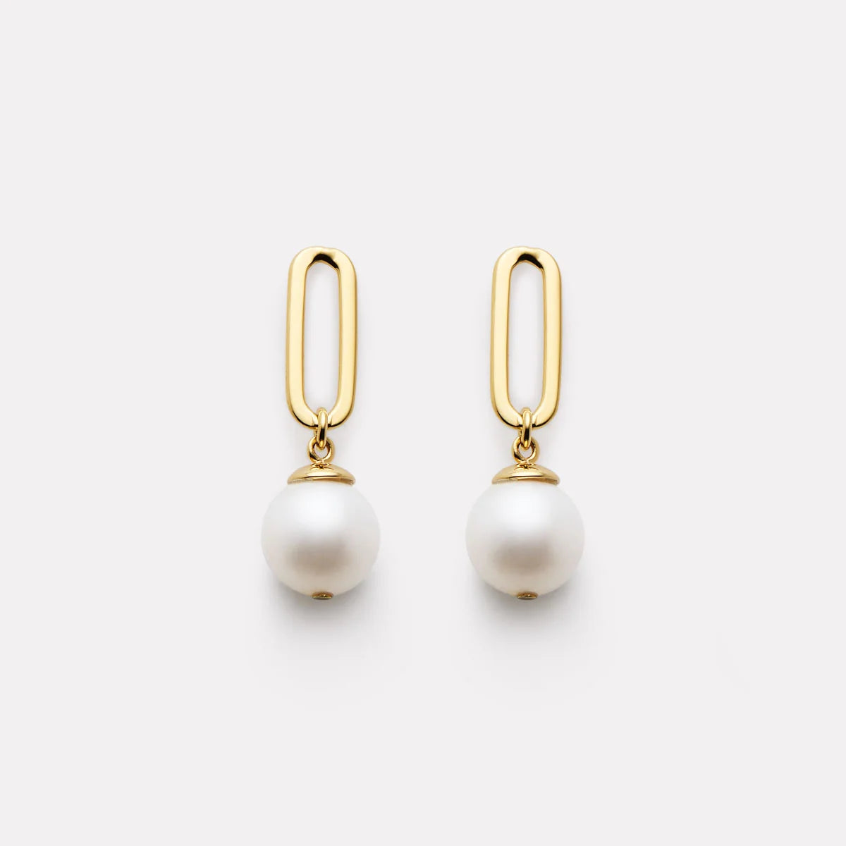 The Enchantress Pearl Drop Stud Earrings Yellow gold E7170