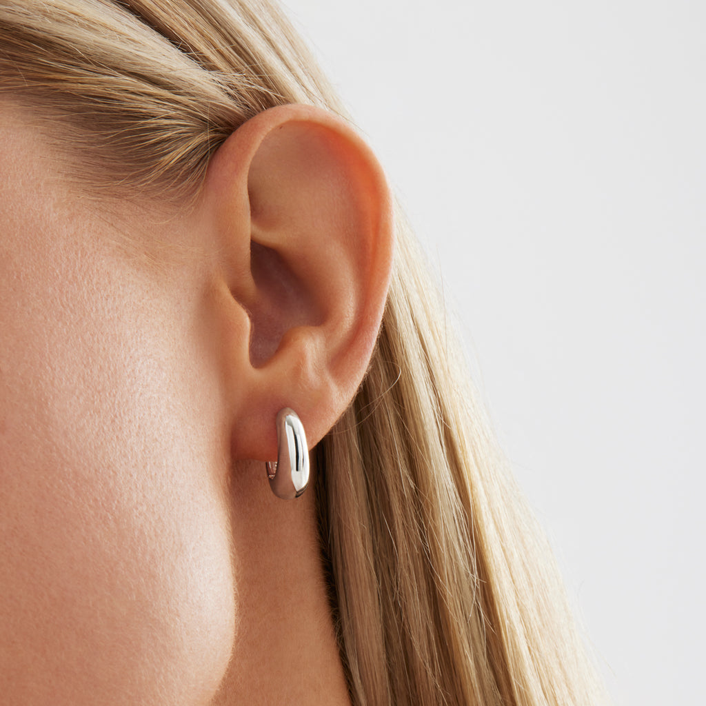 NAJO Arco Silver Huggie Earrings E7174