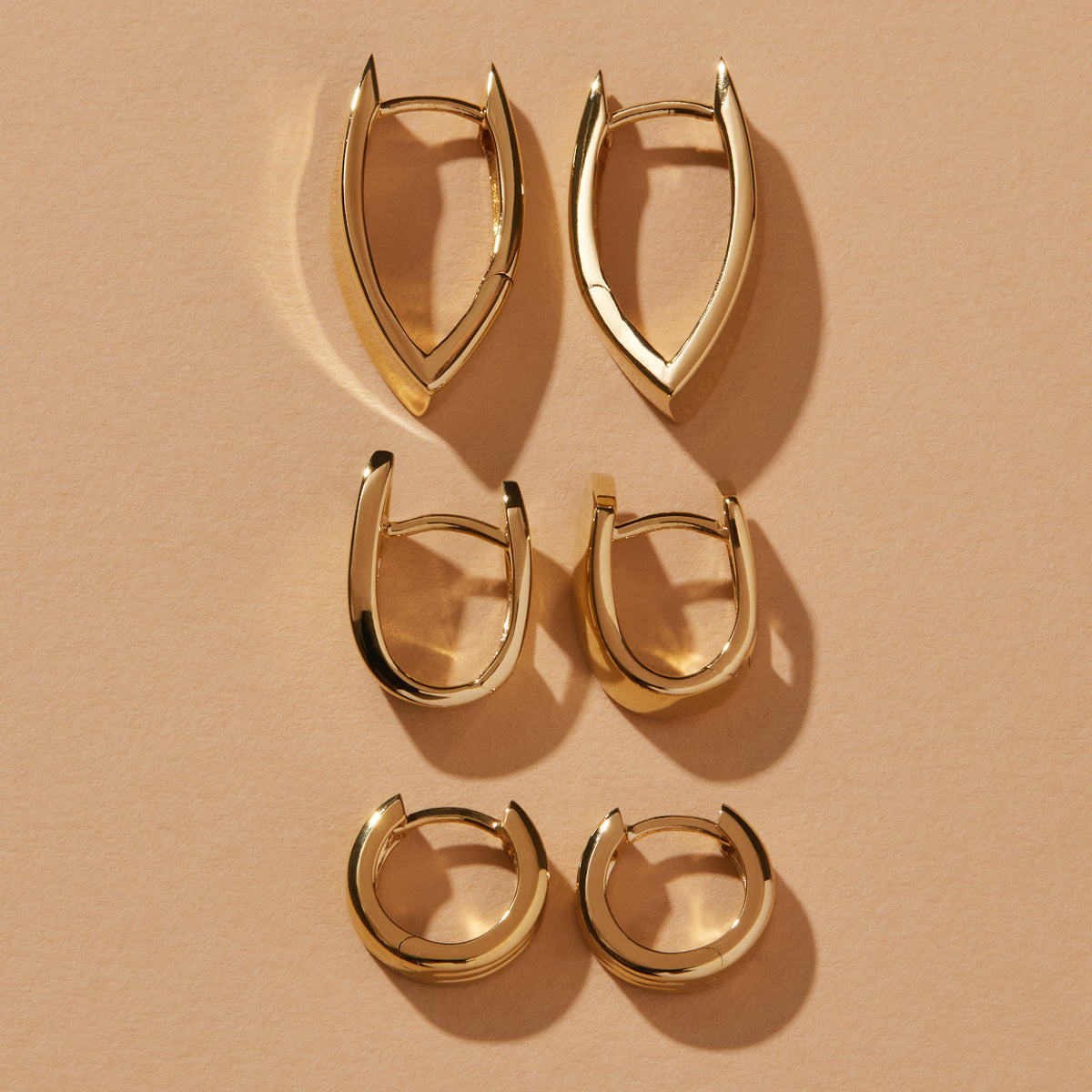 NAJO Carrousel Huggie Earrings E7324