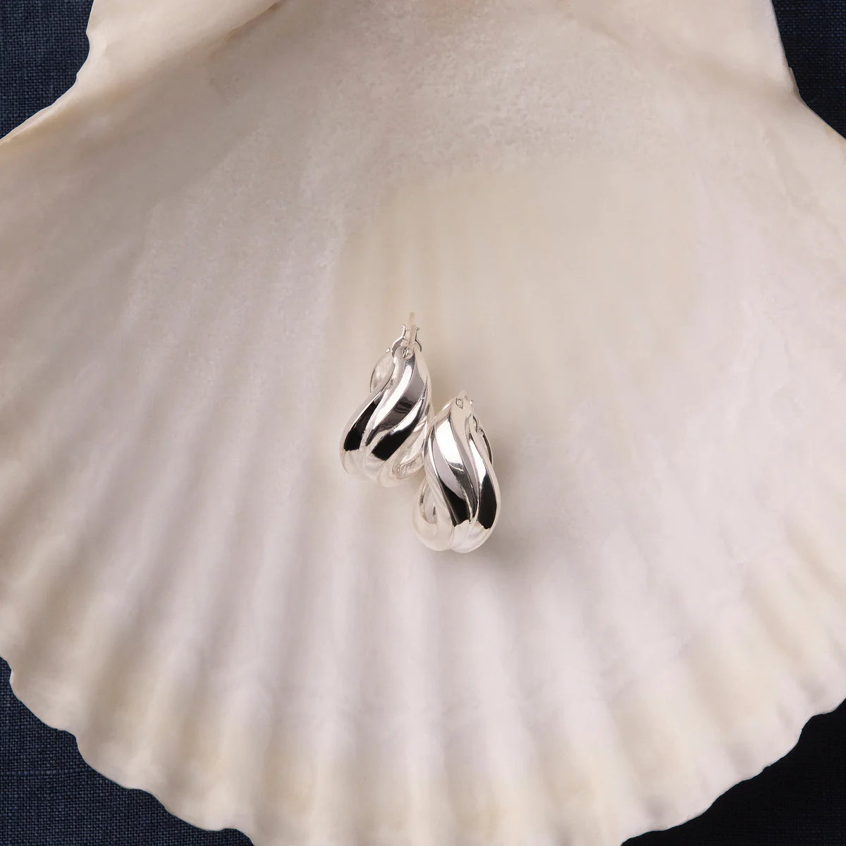 Eterna Hoop Earring E7441