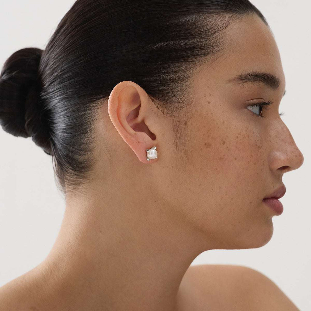 Moana Pearl Earring E7518