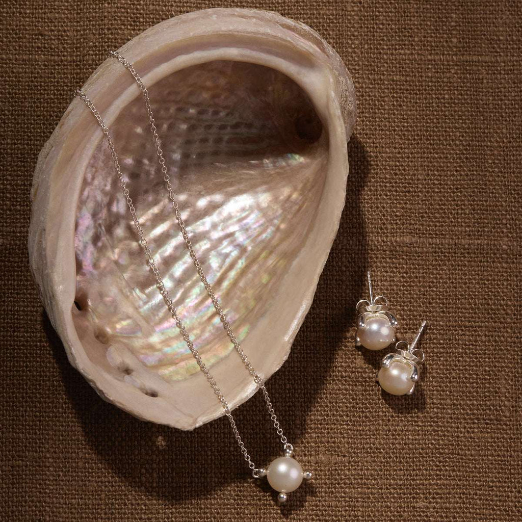 Moana Pearl Earring E7518