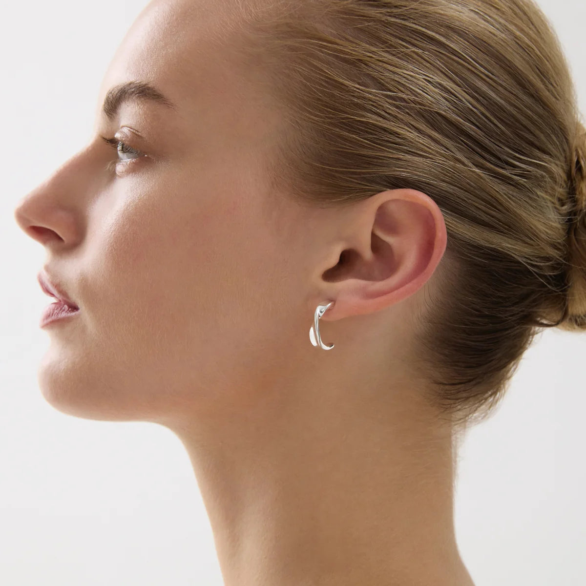 Suncrest Stud Earrings Silver E7605