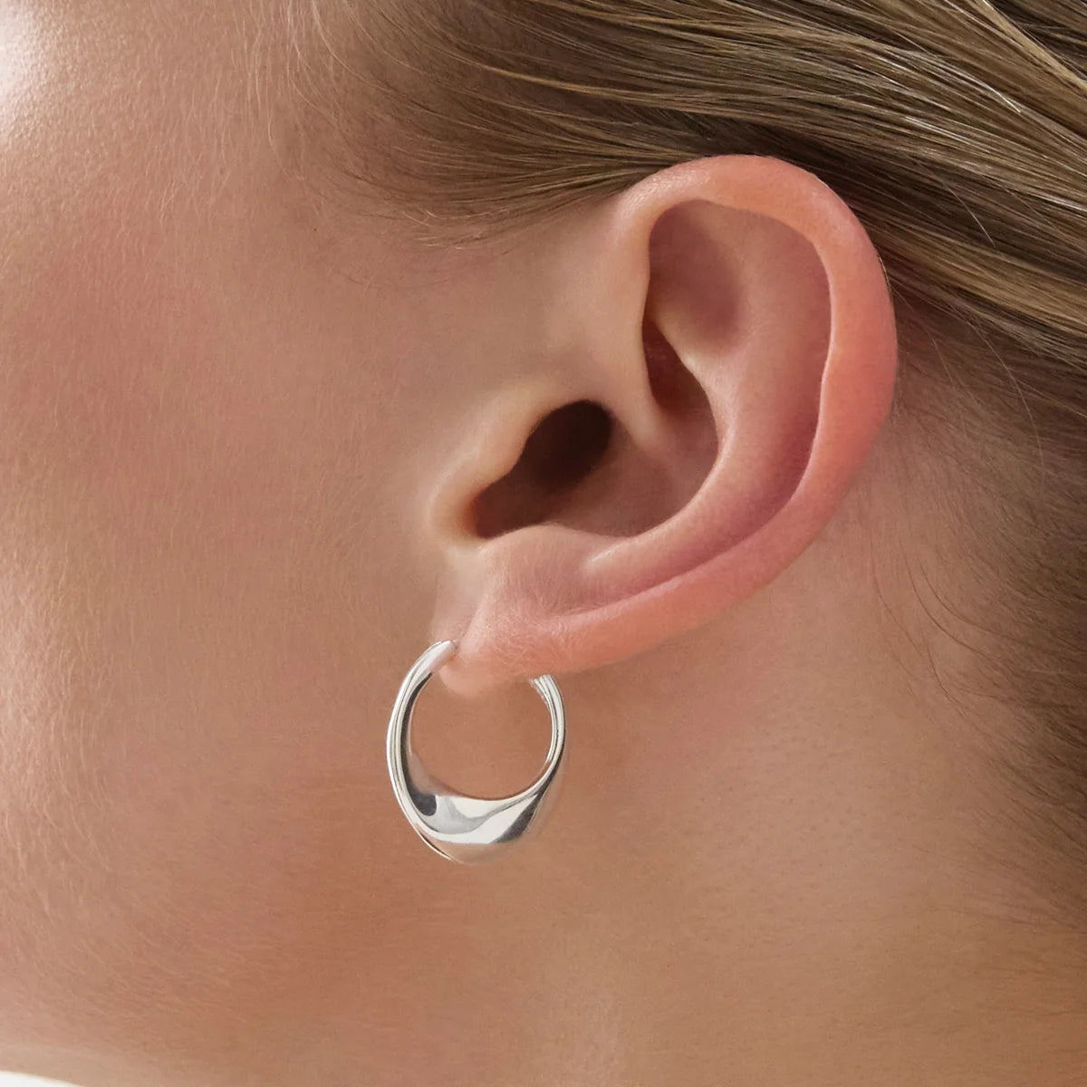 Rise Earrings Silver E7608