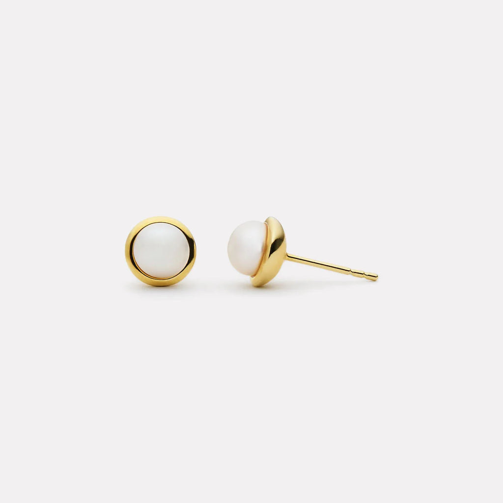 Moonbeam Pearl Stud Earrings E7637 YG