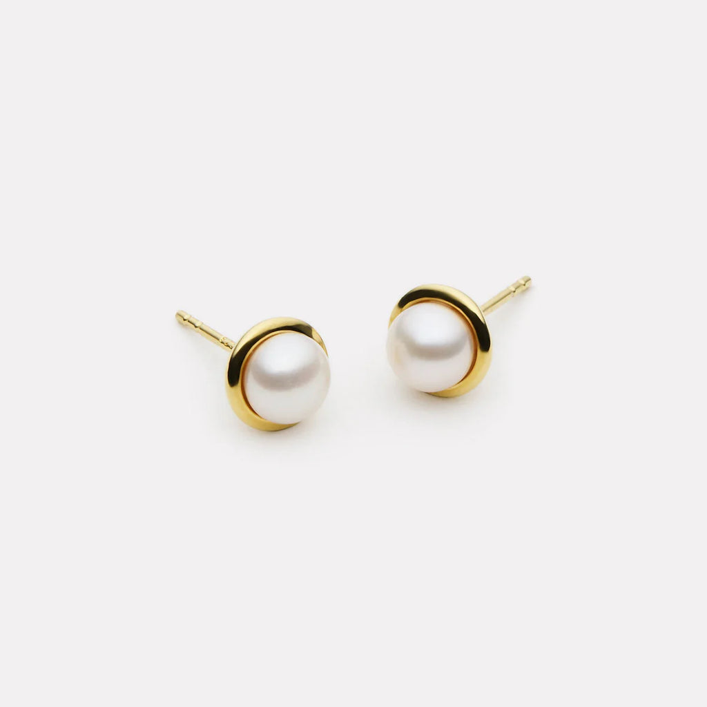 Moonbeam Pearl Stud Earrings E7637 YG