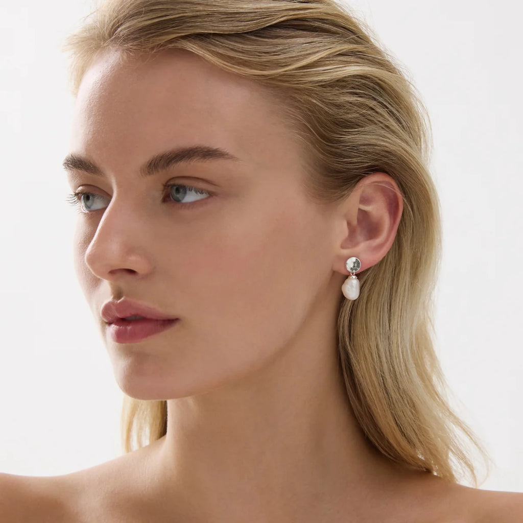 Ocean Drift Pearl Earrings Silver E7641