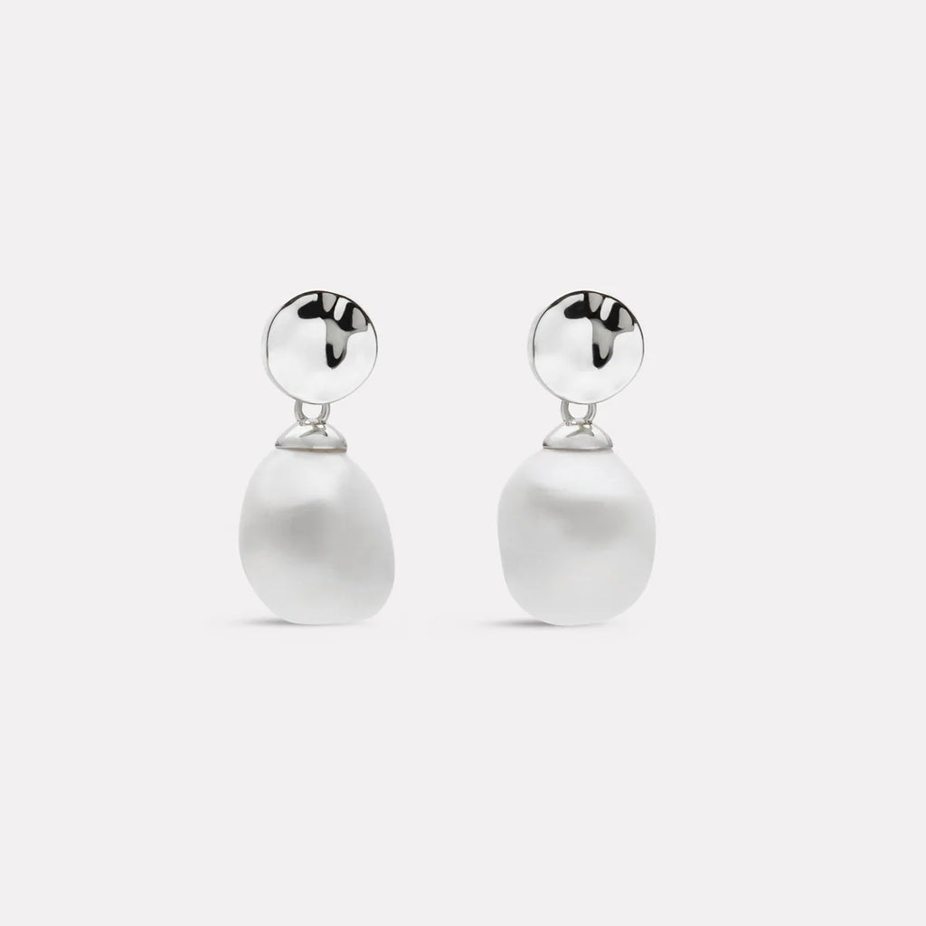 Ocean Drift Pearl Earrings Silver E7641
