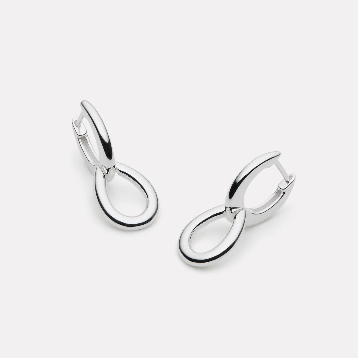 Astra Earrings E7649 Silver