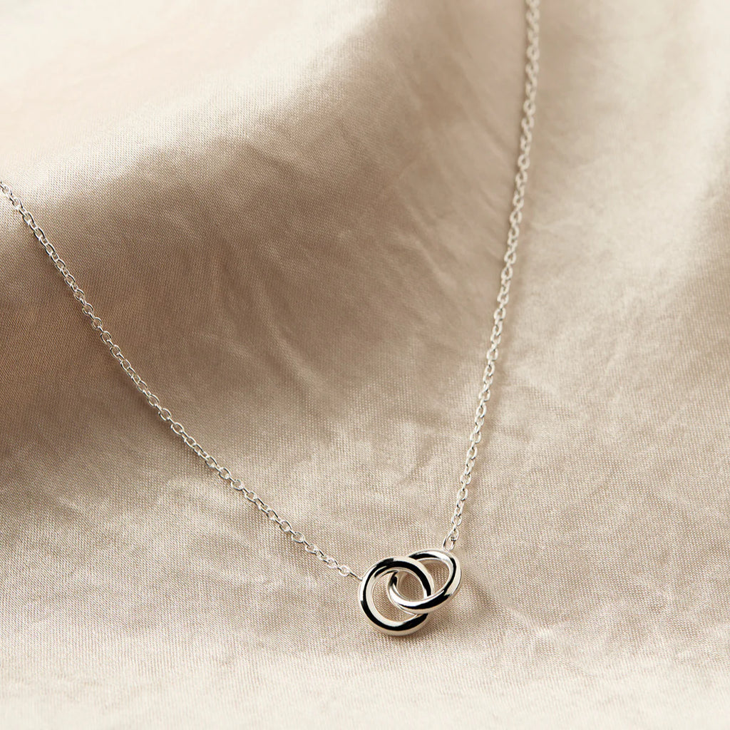 Embrace Necklace - Silver (42cm+ext) N7042