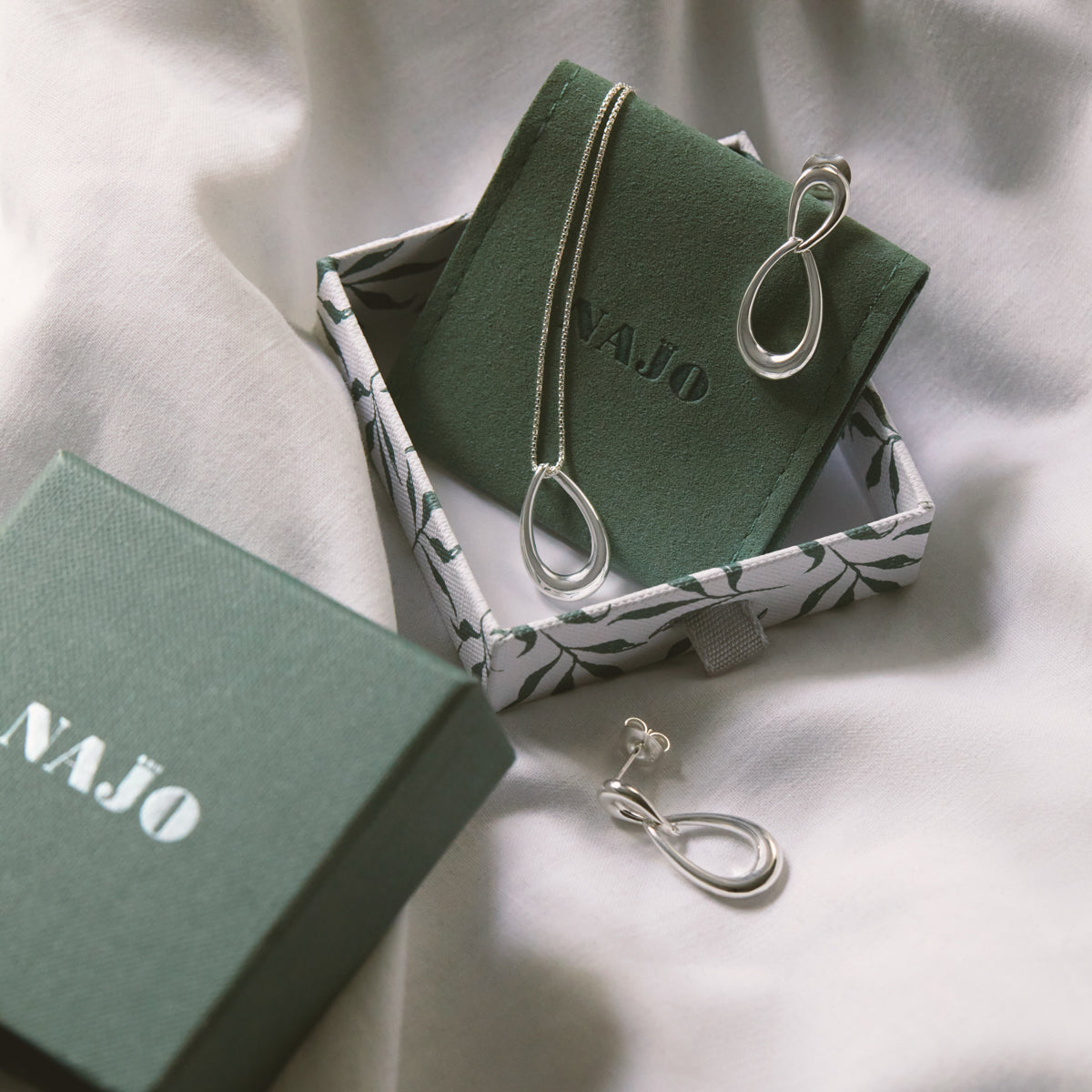 NAJO Vivante Silver Pendant - Silver N7352