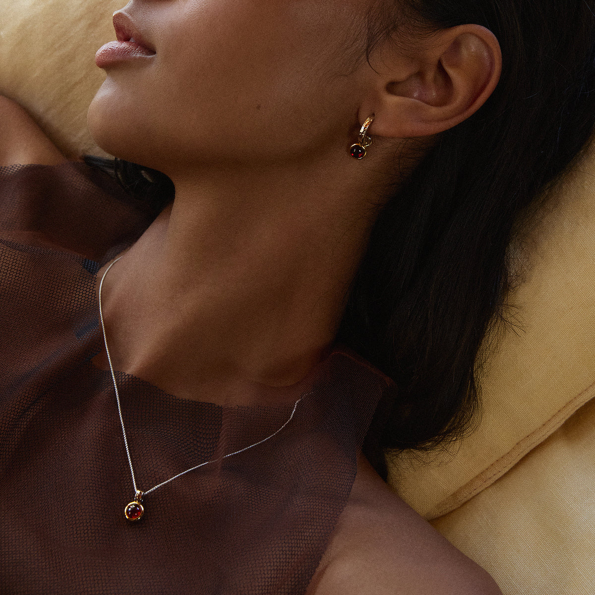 Solace 2-Tone Garnet Necklace N7408