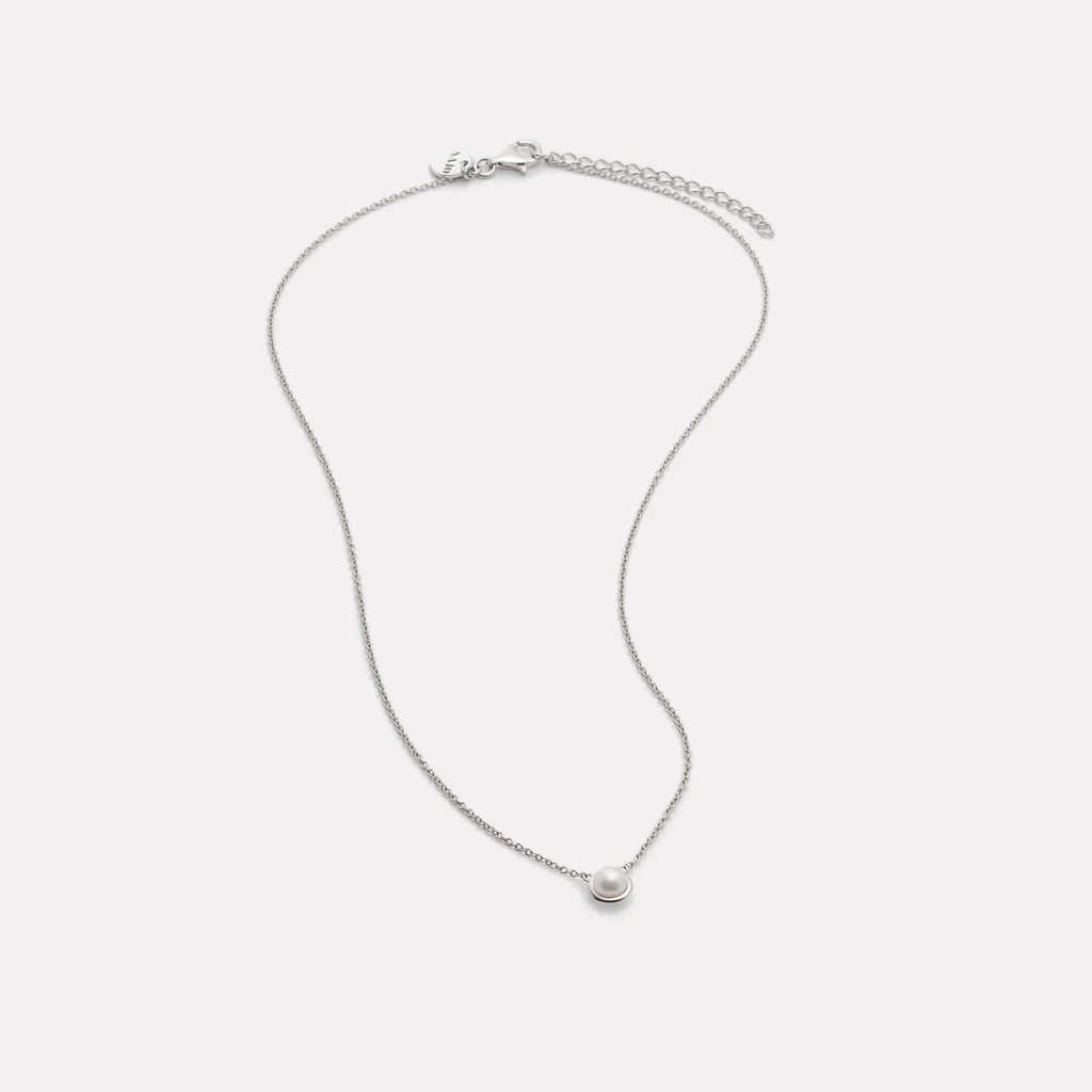 Moonbeam Pearl Necklace N7636 Silver