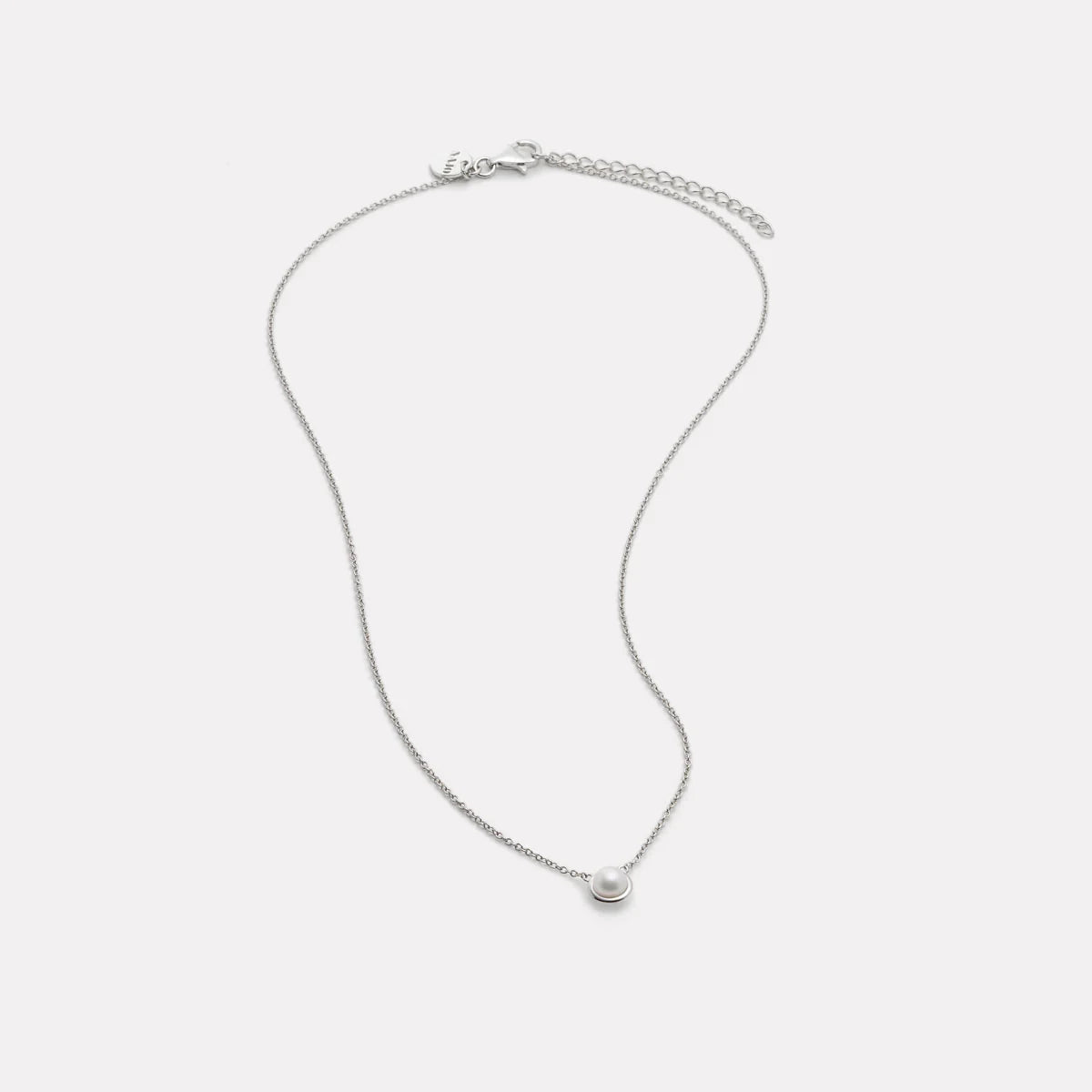 Moonbeam Pearl Necklace N7636 Silver