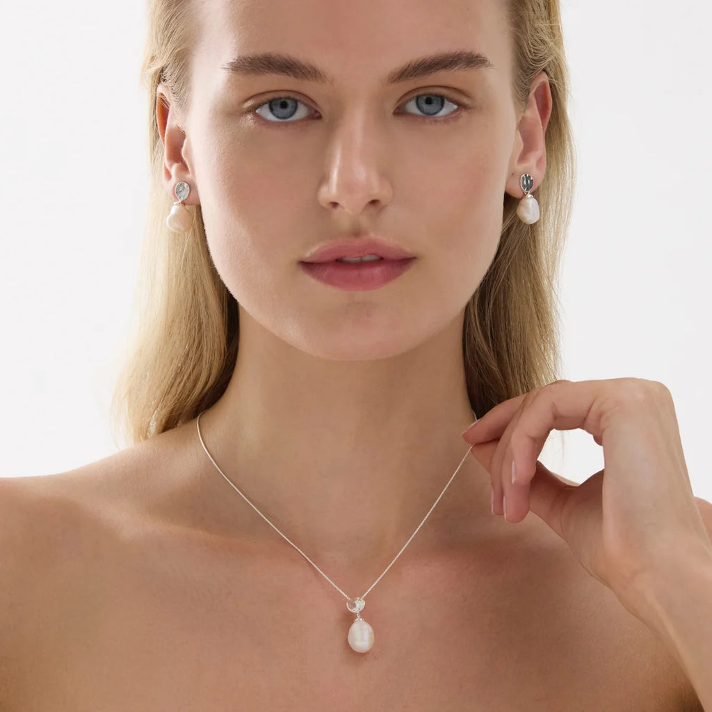 Ocean Drift Pearl Necklace N7641 Silver
