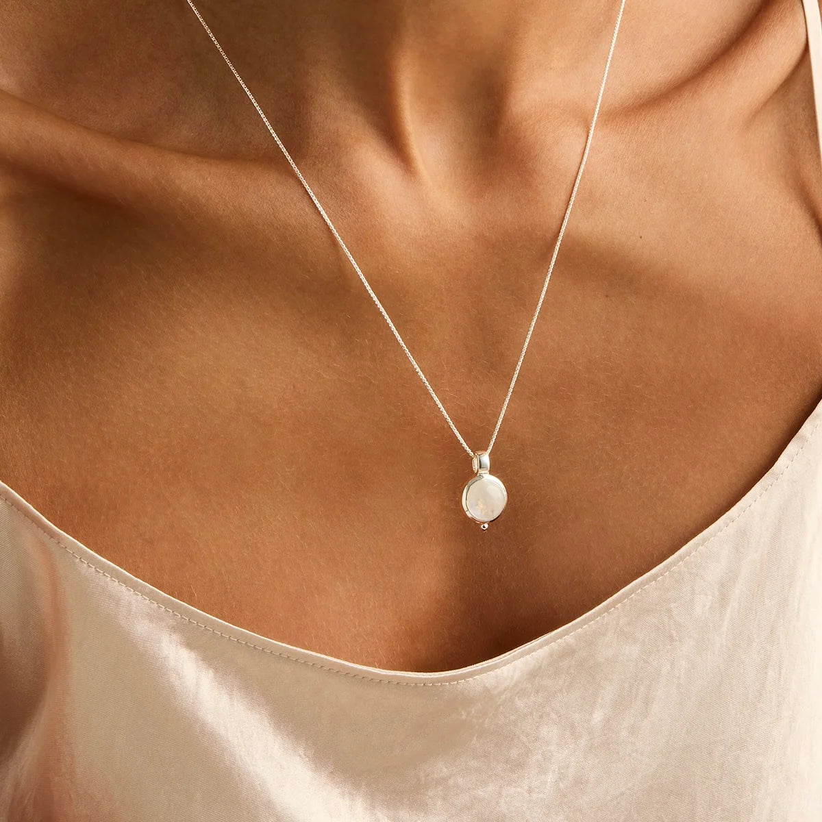 Garland Moonstone Necklace Sterling Silver Bezel N6743