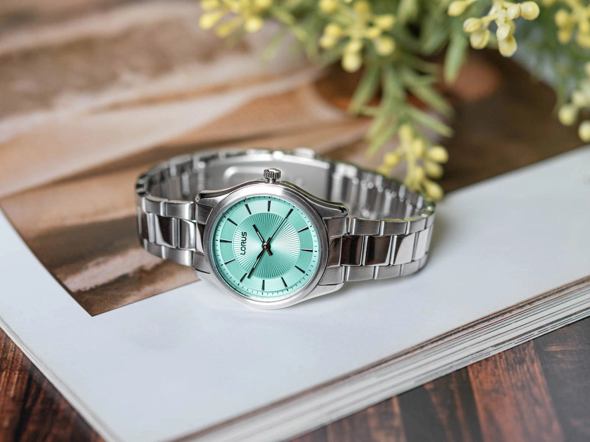LORUS Ladie's 50m Mint Silver RG247XX-9
