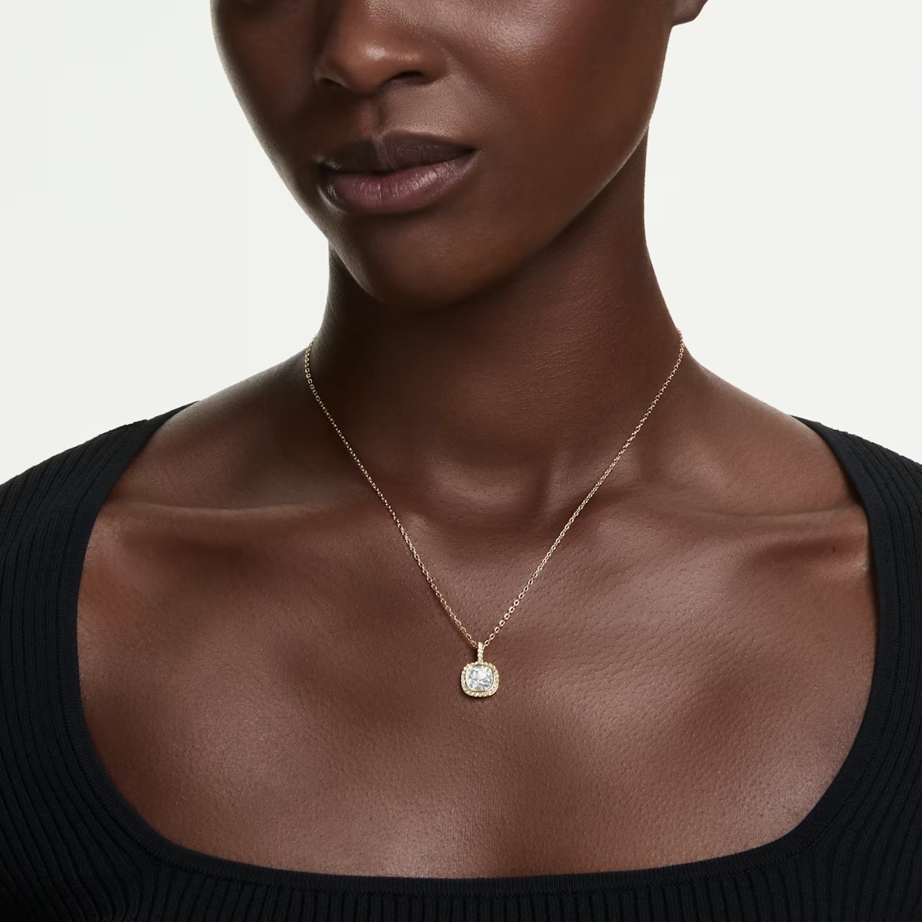 Una Angelic Pendant Necklace (Cushion Cut, White, 18K Gold Finish) 5764761
