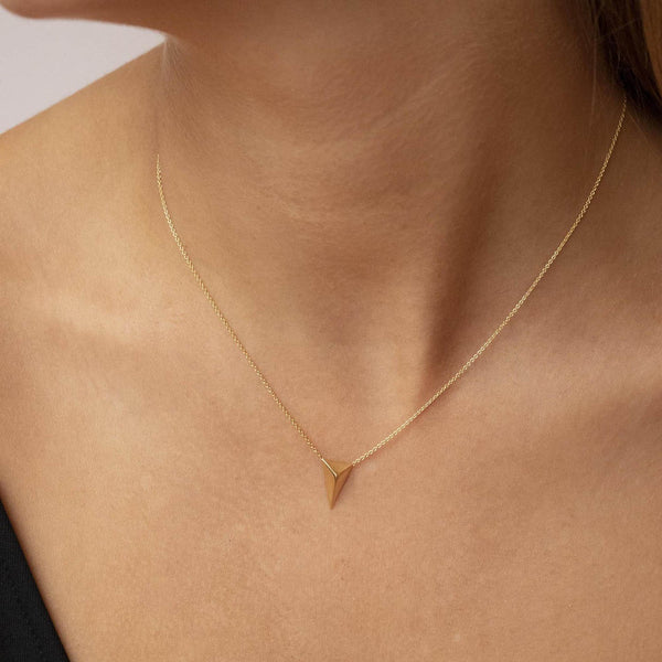 9K Yellow Gold 9.6mm x 13mm Elongated Pyramid Adjustable Necklace 41cm-43cm