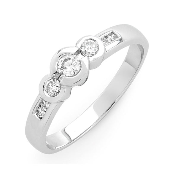9Ct White Gold 0.25Ct Diamond Trilogy Ring