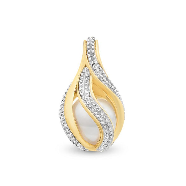 9Ct Gold Freshwater Pearl & Diamond Pendant